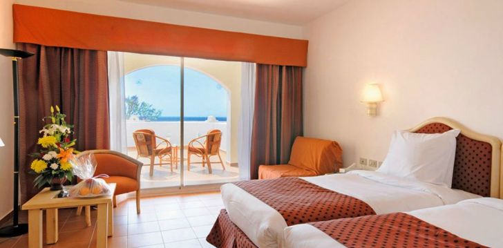 apsistokite DOMINA CORAL BAY OASIS viešbutyje už gerą kainą.
