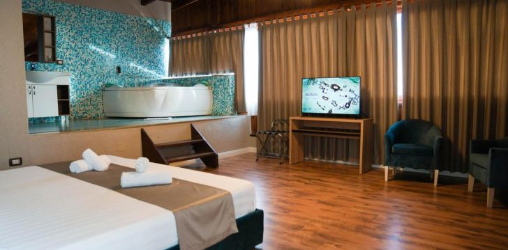 Viešbutis MAJESTIC HOTEL įsikūręs Albanija.
