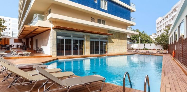 rinkitės viešbutį ATHENA HOTEL kelionei į Graikija