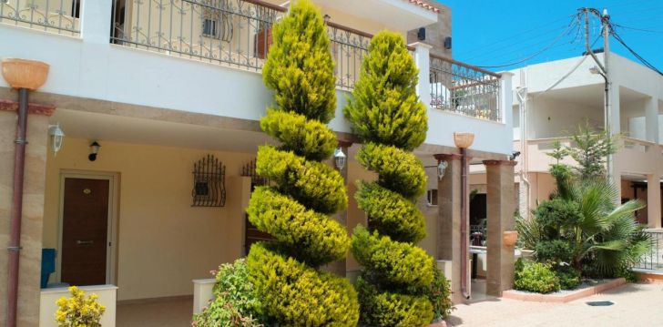 Viešbutis BELLA ELENA APARTMENTS įsikūręs Graikija. 