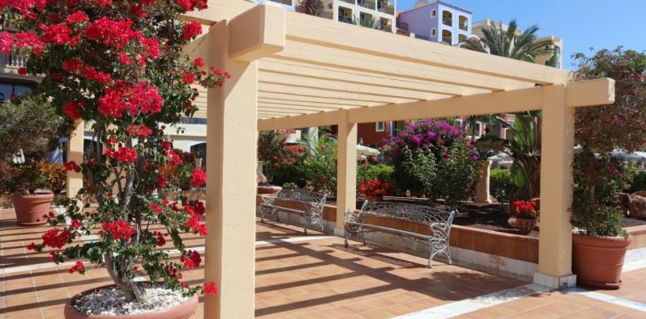 atostogos Ispanija – apsistokite viešbutyje SUNLIGHT BAHIA PRINCIPE TENERIFE