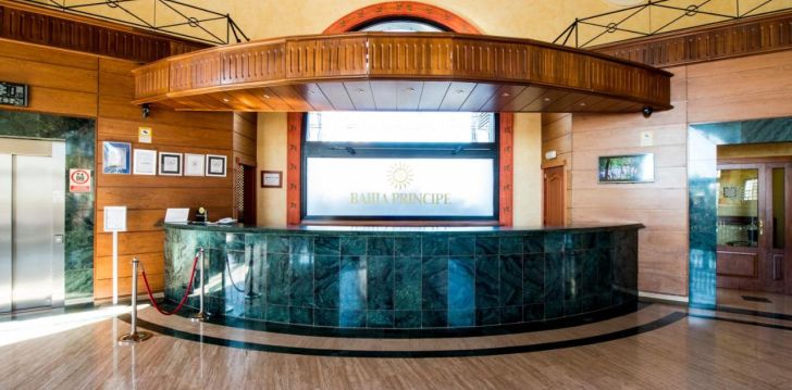 tavęs laukia poilsis Ispanija įsikūrusiame SUNLIGHT BAHIA PRINCIPE TENERIFE