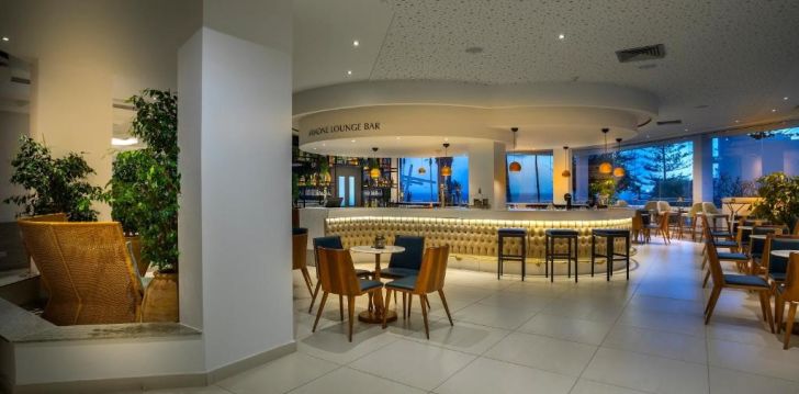 LEONARDO PLAZA CYPRIA MARIS BEACH HOTEL & SPA - klientų vertinamas, kaip geras kainos ir kokybės santykis.