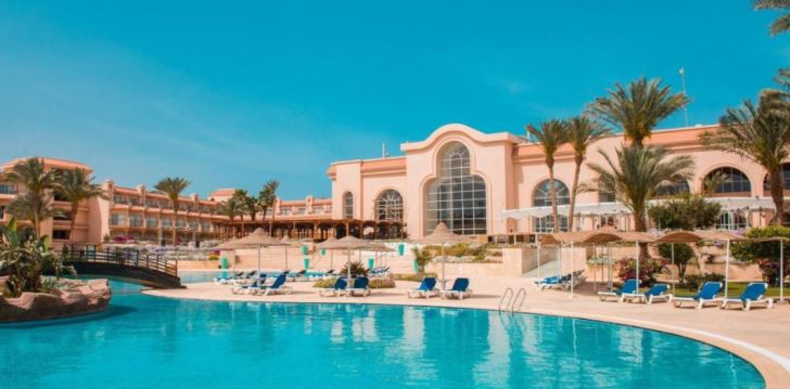 apsistokite PYRAMISA BEACH RESORT SAHL HASHEESH viešbutyje už gerą kainą.
