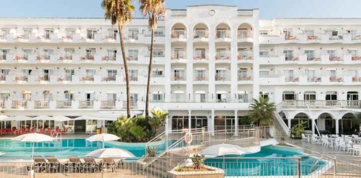 apsistokite BEST LLORET SPLASH viešbutyje už gerą kainą. 