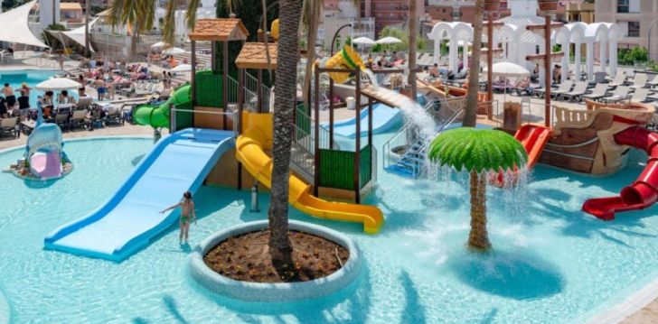 BEST LLORET SPLASH - klientų vertinamas, kaip geras kainos ir kokybės santykis. 