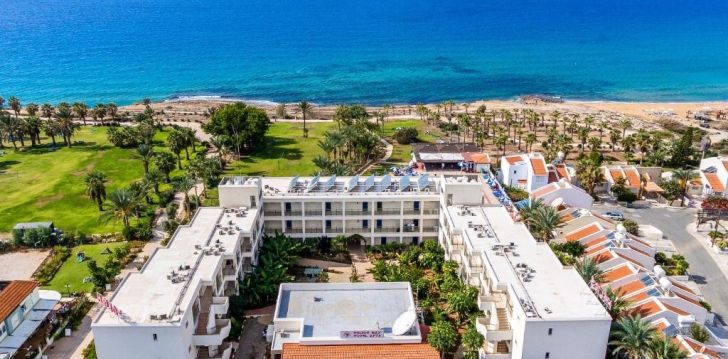 viešbutis HELIOS BAY HOTEL AND SUITES įsikūręs Kipras.