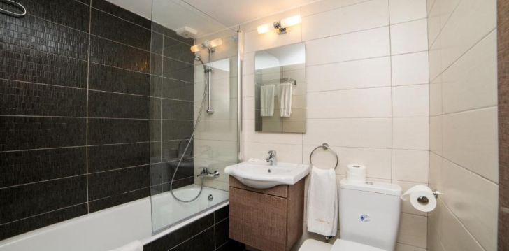 geras kainos ir kokybės santykis atostogoms - viešbutis HELIOS BAY HOTEL AND SUITES