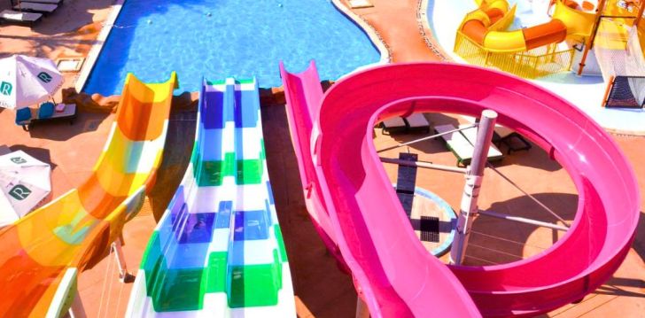 apsistokite REHANA ROYAL BEACH RESORT AQUA PARK & SPA viešbutyje už gerą kainą.