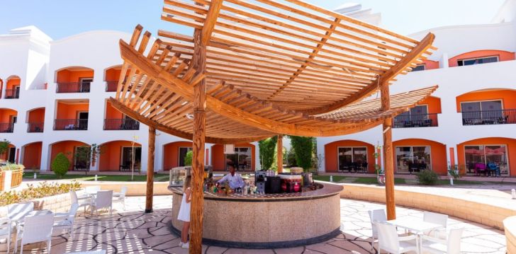 apgyvendinimas 5* NAAMA WAVES HOTEL