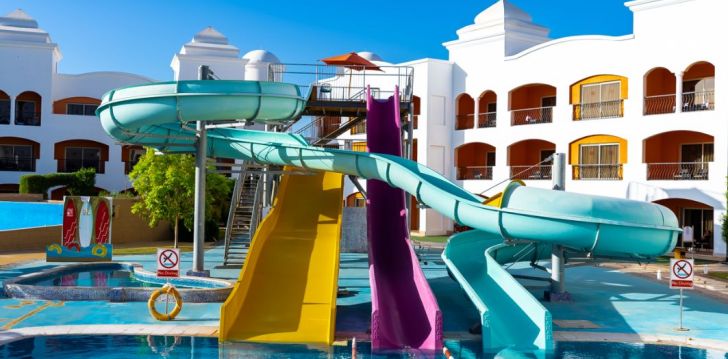 apsistokite NAAMA WAVES HOTEL viešbutyje už gerą kainą. 