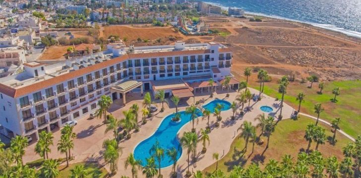 Apsistokite ANMARIA BEACH HOTEL viešbutyje už gerą kainą. 