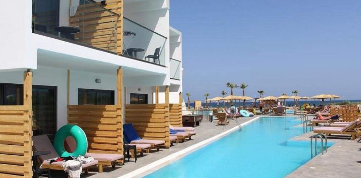 Viešbutis KING EVELTHON BEACH HOTEL & RESORT įsikūręs Graikija.