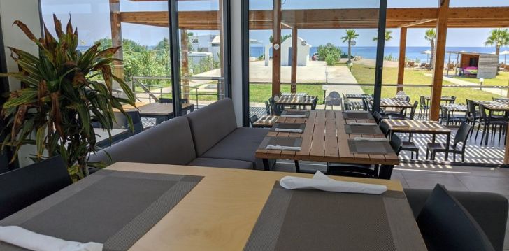 Patogus viešbutis jūsų kelionei – 5* KING EVELTHON BEACH HOTEL & RESORT