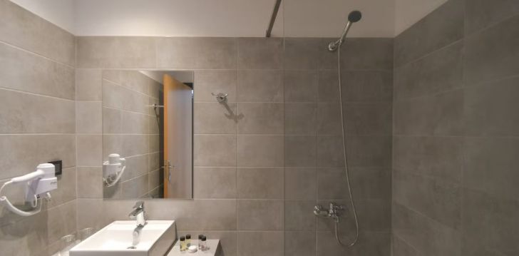 Rinkitės viešbutį KING EVELTHON BEACH HOTEL & RESORT kelionei į Graikija