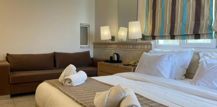 planuoji kelionę į Graikija? apsistokite 4 viešbutyje GLAROS BEACH HOTEL.