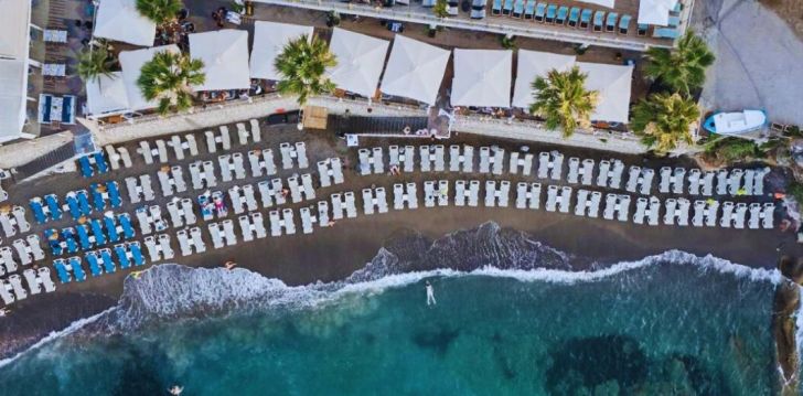 apsistokite GLAROS BEACH HOTEL viešbutyje už gerą kainą.