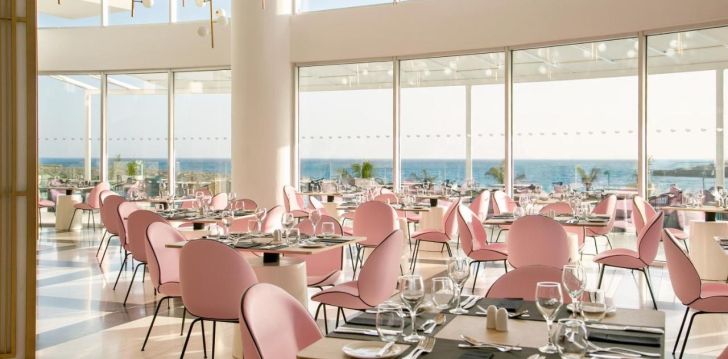 Jaukus viešbutis NISSIBLU BEACH RESORT, jūsų atostogoms