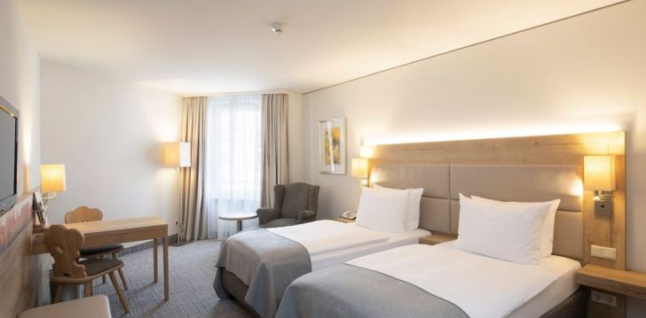 Apsistokite HOLIDAY INN CITY CENTRE viešbutyje už gerą kainą.