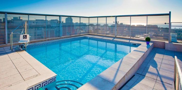 apsistokite HOTEL ILUNION viešbutyje už gerą kainą. 
