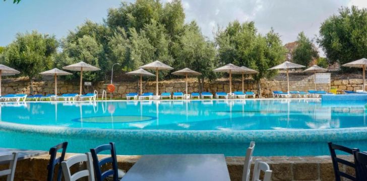 apsistokite BASILICA HOLIDAY RESORT viešbutyje už gerą kainą. 