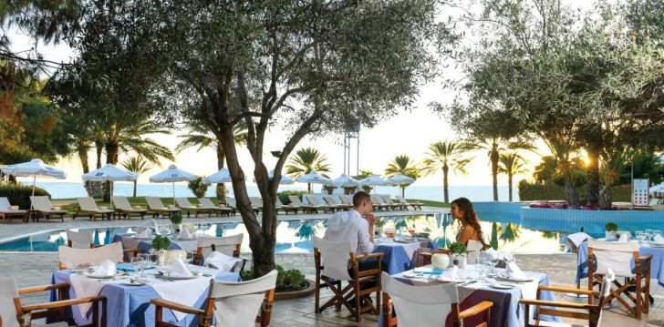 Tavęs laukia poilsis Kipras įsikūrusiame CONSTANTINOU BROS ATHENA ROYAL BEACH