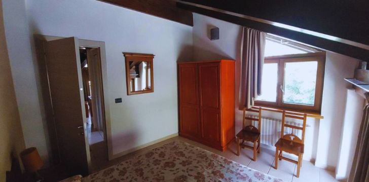 Viešbutis RESIDENCE LES LACS įsikūręs Italija.