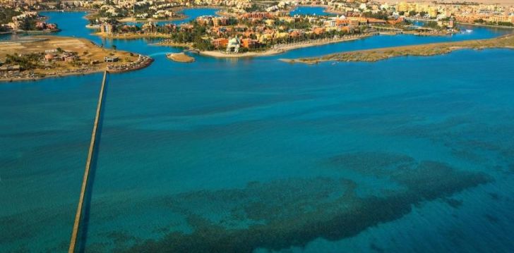 tavęs laukia poilsis Egiptas įsikūrusiame SHERATON MIRAMAR RESORT