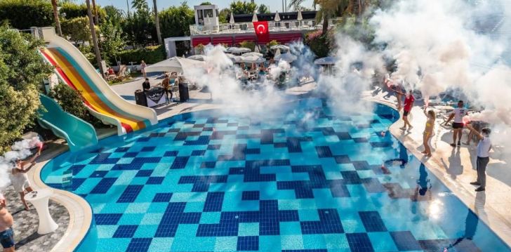 Rinkitės viešbutį WHITE CITY BEACH HOTEL (Adults Only) kelionei į Turkija