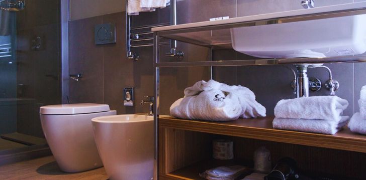 viešbutis G HOTEL PESCARA įsikūręs Italija. 