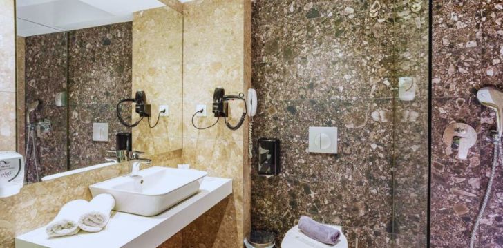 viešbutis AKTI IMPERIAL DELUXE RESORT & SPA DOLCE BY WYNDHAM įsikūręs Graikija. 