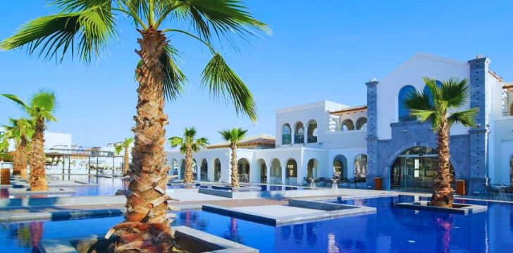 apsistokite ANEMOS LUXURY GRAND RESORT viešbutyje už gerą kainą. 