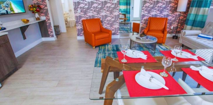 atostogos JAV – apsistokite viešbutyje WATERSIDE HOTEL & SUITES