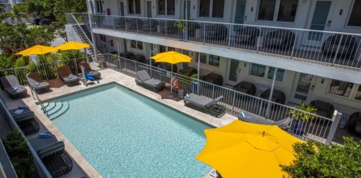 rinkitės viešbutį WATERSIDE HOTEL & SUITES kelionei į JAV