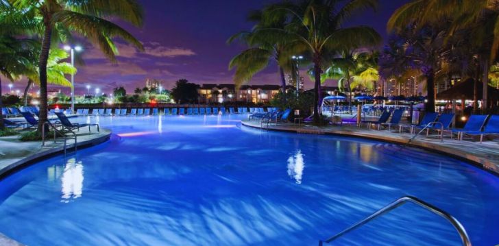 Planuoji kelionę į JAV? apsistokite 4 viešbutyje DOUBLETREE RESORT BY HILTON HOLLYWOOD BEACH.