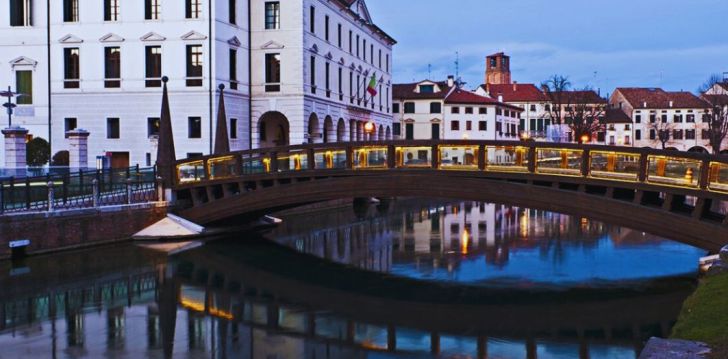 planuoji kelionę į Italija? apsistokite 3 viešbutyje POILSINĖ IR PAŽINTINĖ KELIONĖ (ITALIJA). 