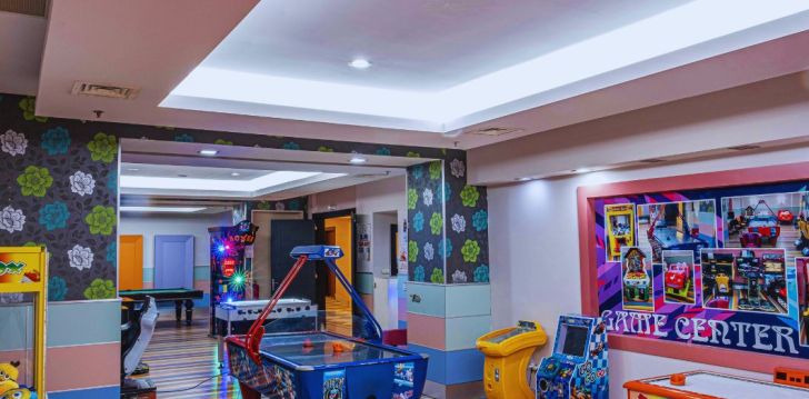 apsistokite AYDINBEY KING'S PALACE & SPA viešbutyje už gerą kainą.
