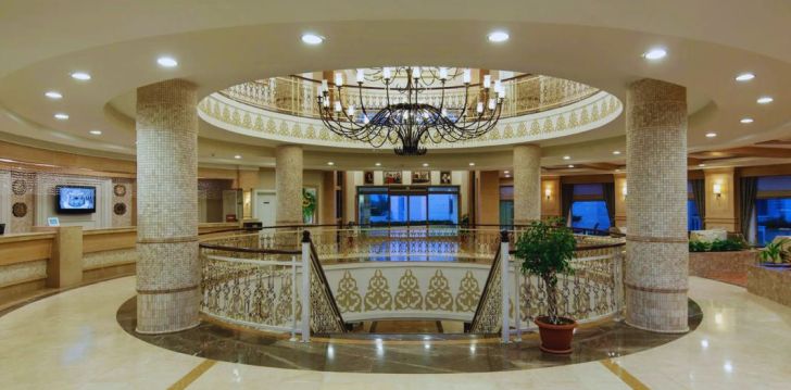apsistokite ALBA QUEEN HOTEL viešbutyje už gerą kainą.