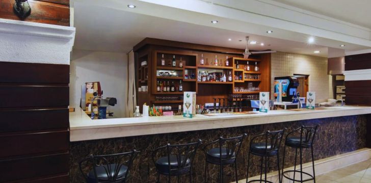 tavo atostogos prasideda viešbutyje ALBA QUEEN HOTEL