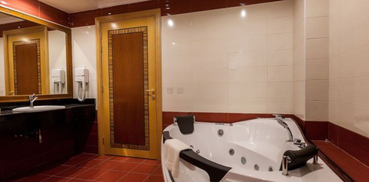 Patogus viešbutis jūsų kelionei – 4* RED CASTLE HOTEL SHARJAH