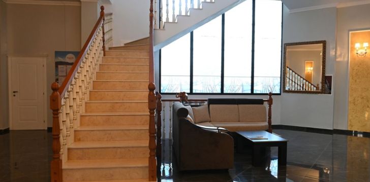 rinkitės viešbutį ONUFRI HOTEL kelionei į Albanija
