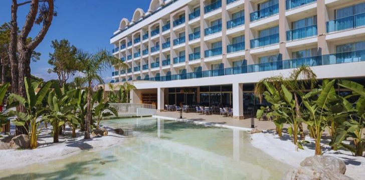 Patogus viešbutis jūsų kelionei – 5* BERRY BLUE HOTEL
