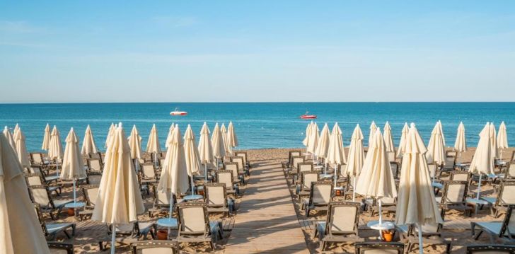 Apsistokite VOX MARIS RESORT viešbutyje už gerą kainą. 