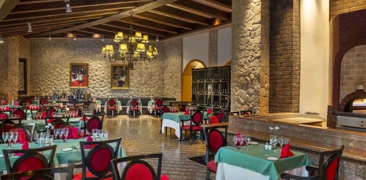 viešbutis CALISTA LUXURY RESORT įsikūręs Turkija. 