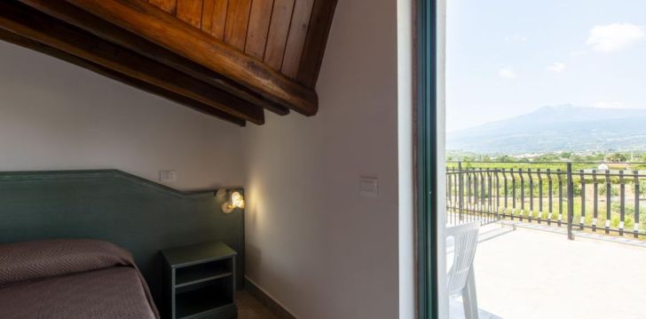 planuoji kelionę į Italija? apsistokite 3 viešbutyje VILLAGGIO ALKANTARA. 