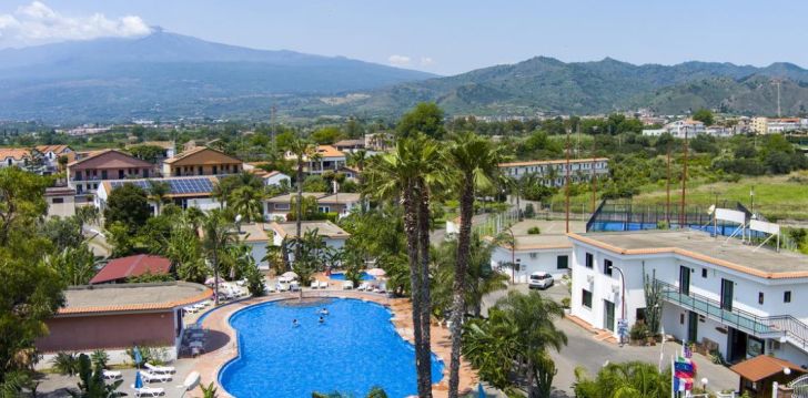 apsistokite VILLAGGIO ALKANTARA viešbutyje už gerą kainą. 