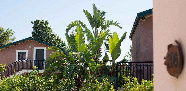 viešbutis VILLAGGIO ALKANTARA įsikūręs Italija.