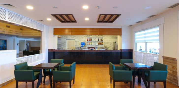 jaukus viešbutis CRYSTAL ADMIRAL RESORT SUITES & SPA, jūsų atostogoms