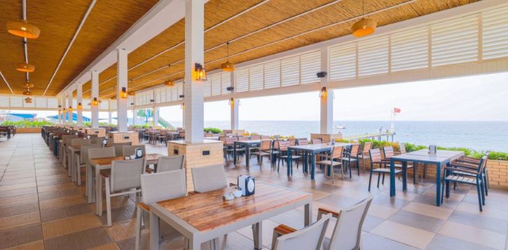 patogus viešbutis jūsų kelionei – 5* CRYSTAL ADMIRAL RESORT SUITES & SPA
