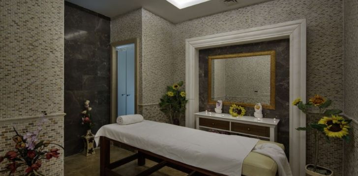 tavęs laukia poilsis Turkija įsikūrusiame CRYSTAL ADMIRAL RESORT SUITES & SPA